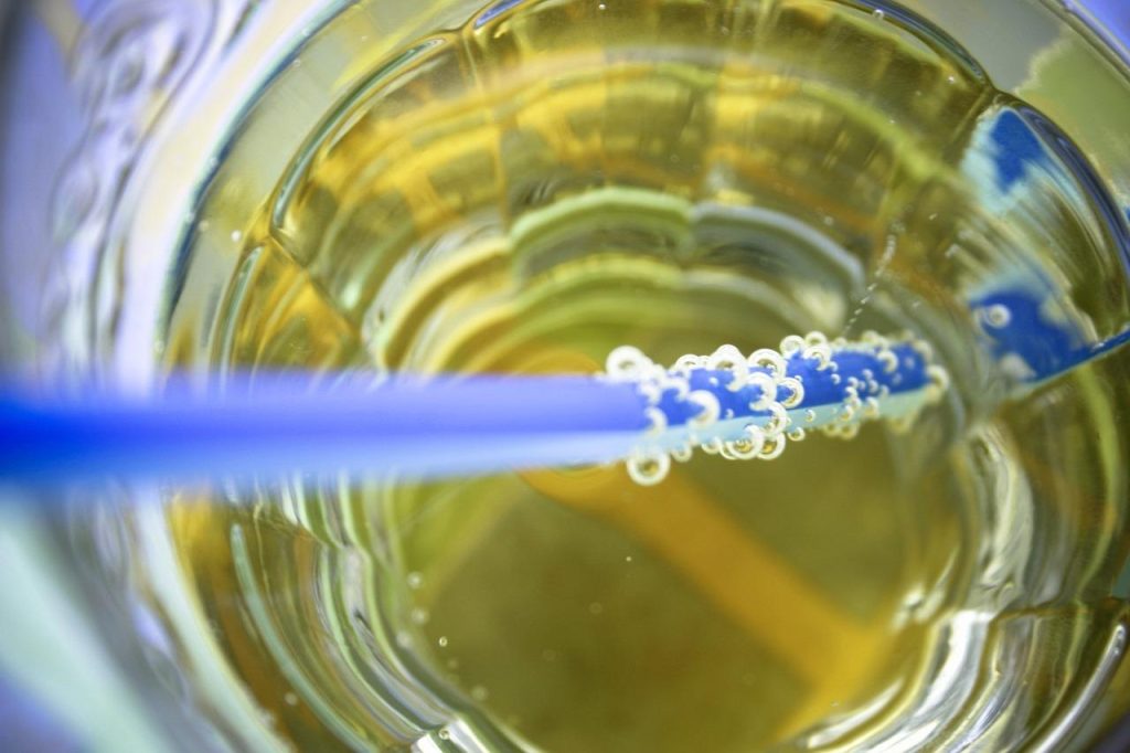 Frisdranken zoals Fanta in verschillende formaten en smaken bij Chapeau-Drinks