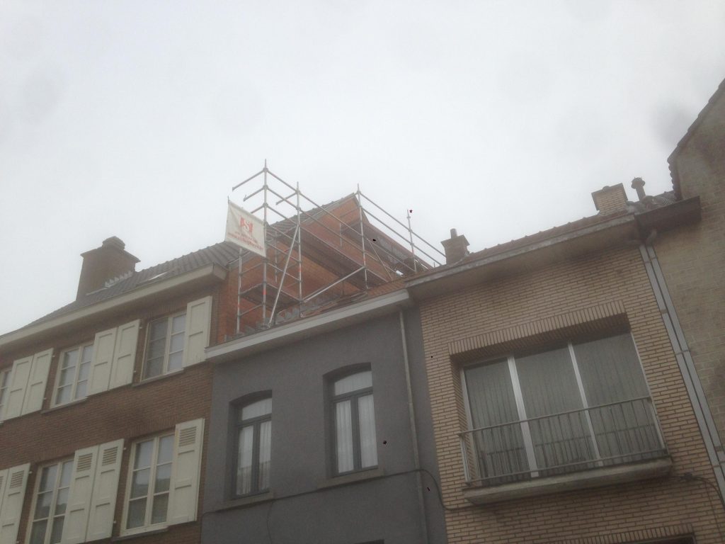 Professionele stellingbouw in Gent met risicomanagement en veiligheidsprotocollen